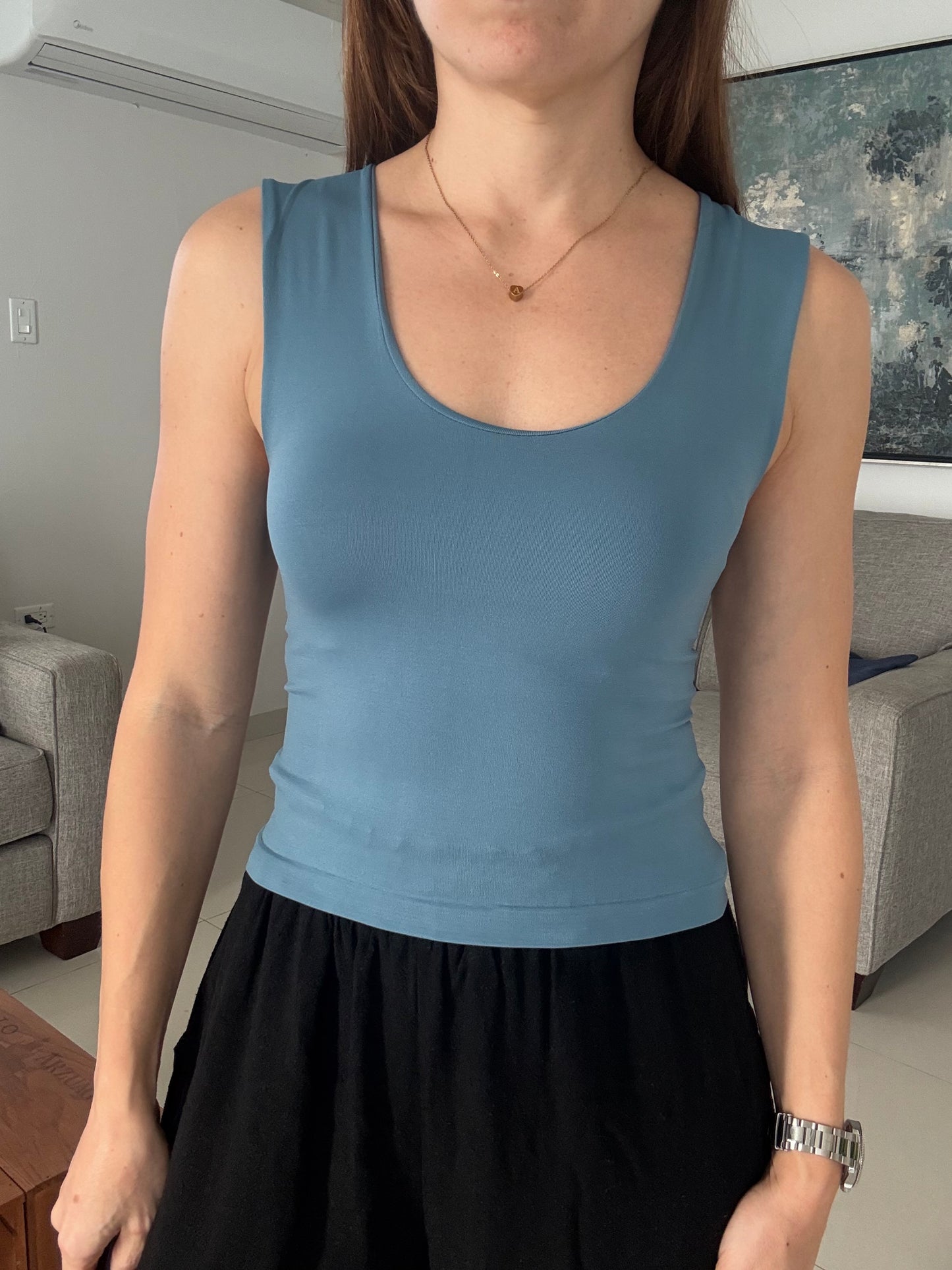 WIDE SHOULDER TANK TOP