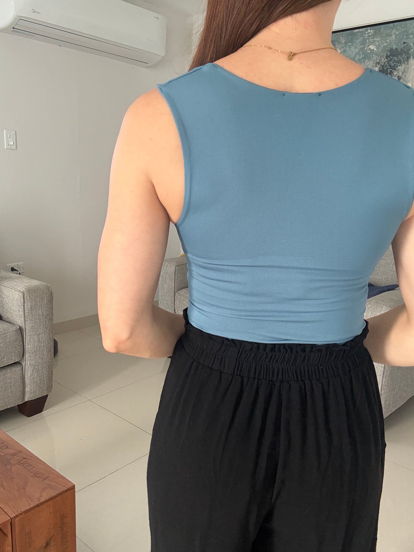 WIDE SHOULDER TANK TOP