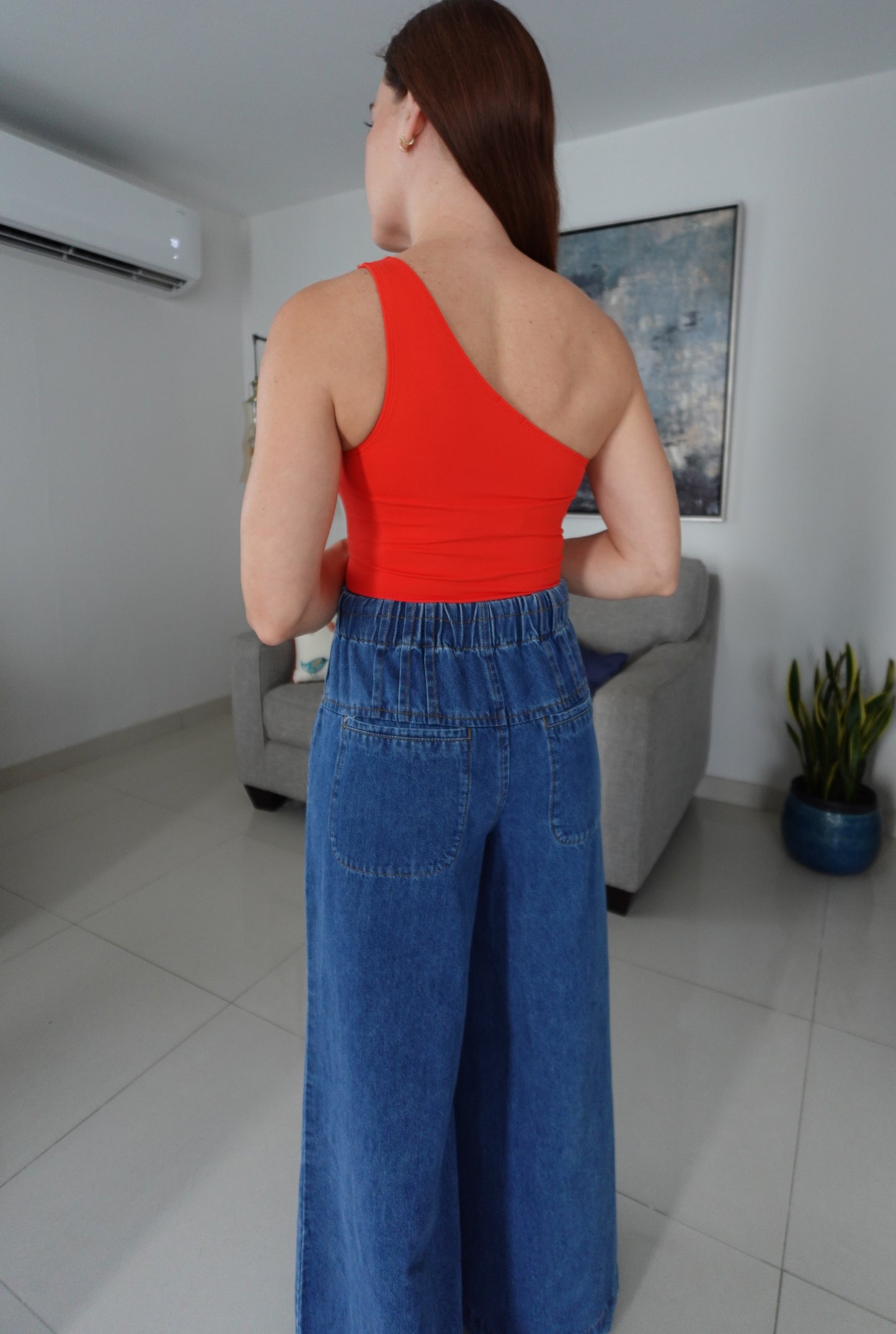 ONE SHOULDER BODYSUIT