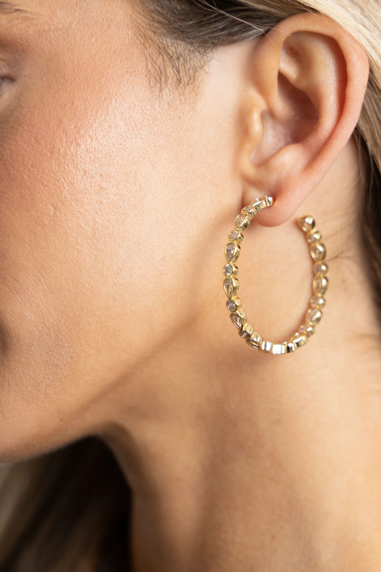 LARISSA HOOPS
