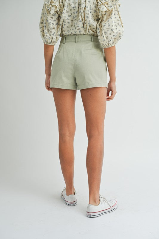 PLEATED SHORT