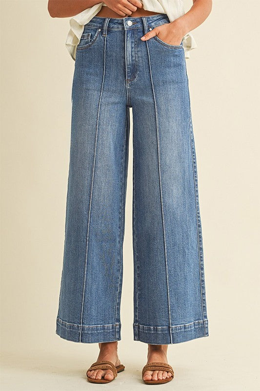 HIGH RISE JEAN