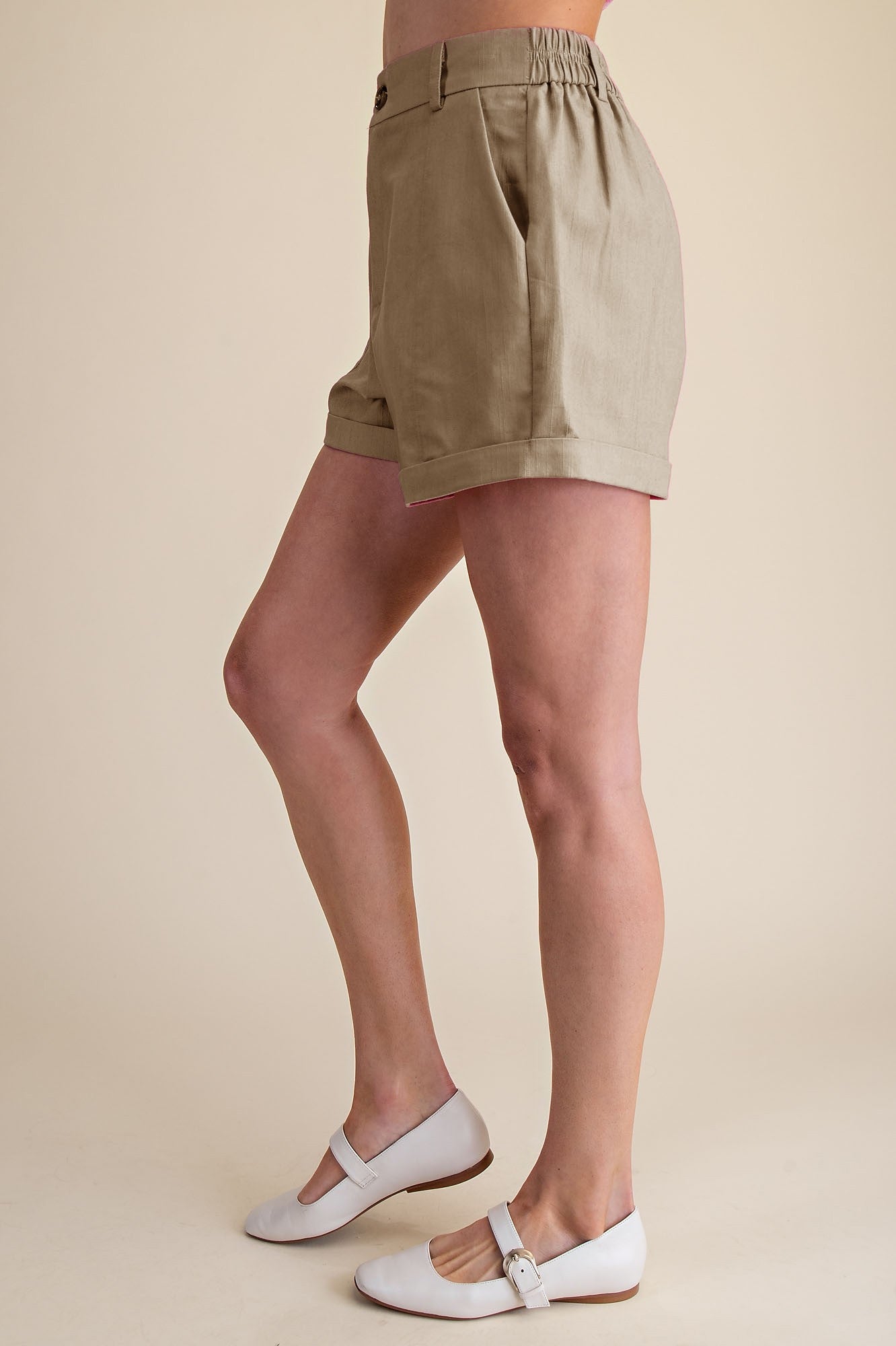 MIA SHORT