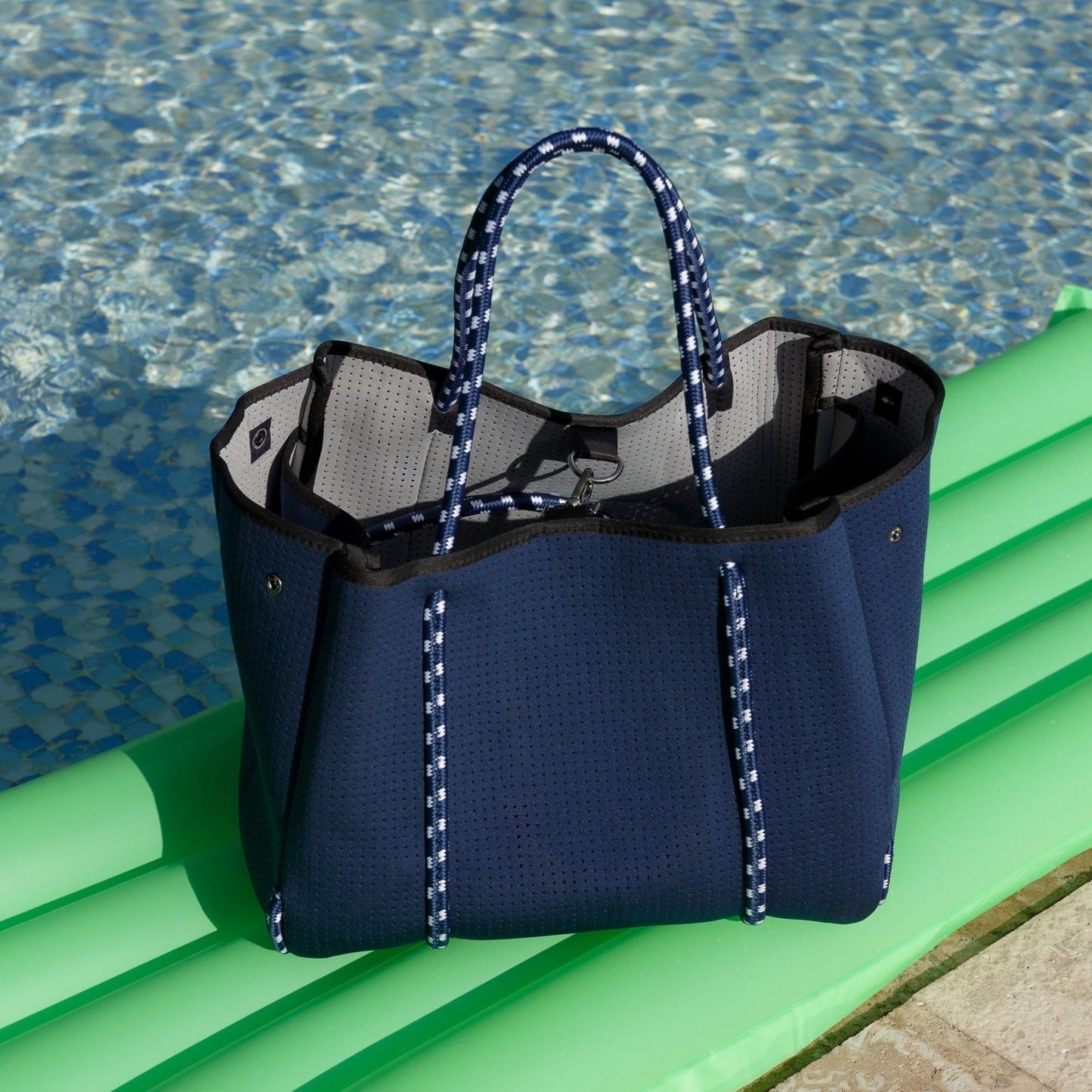 EVERYDAY TOTE - DEEP BLUE