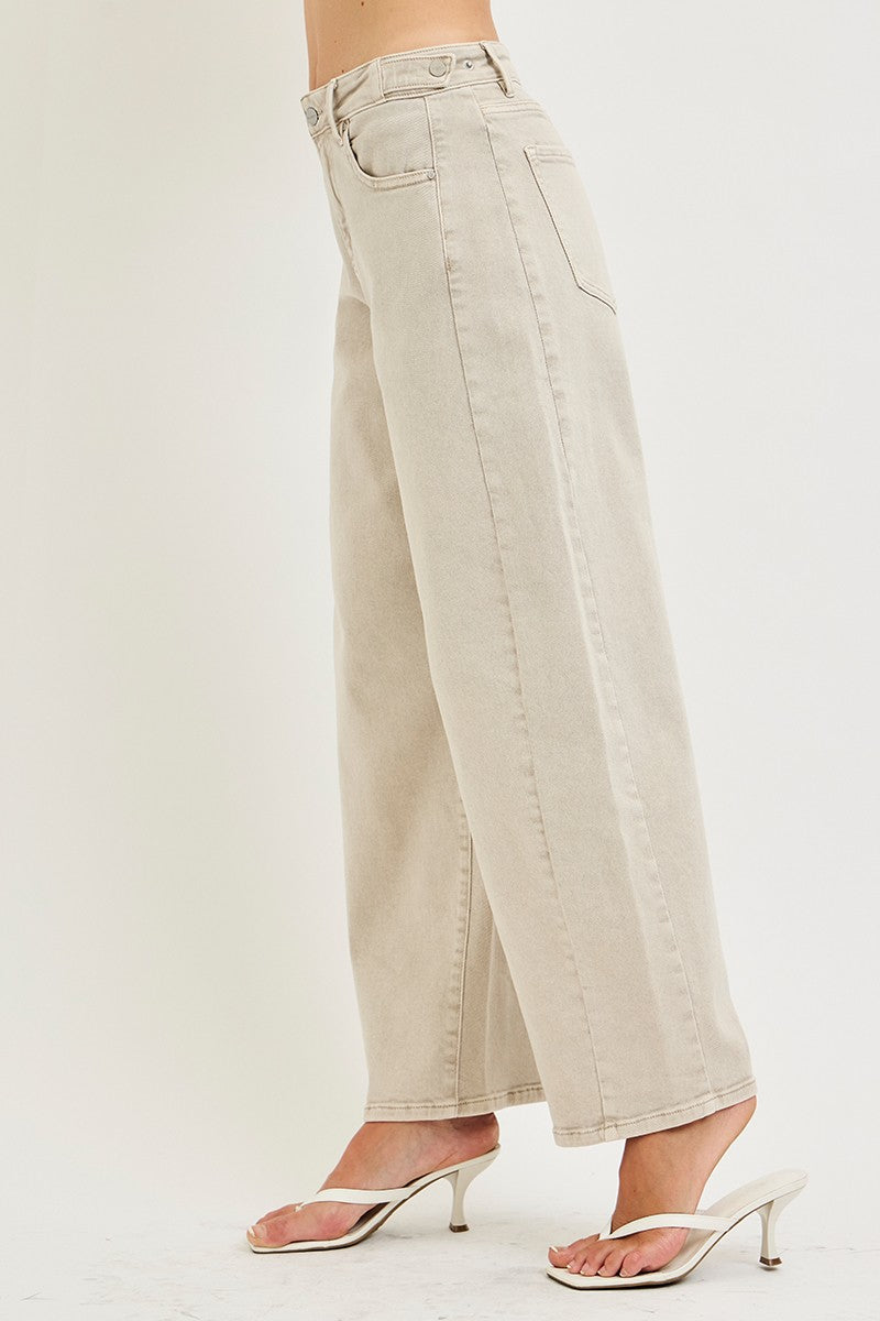 ALMOND BARREL JEANS