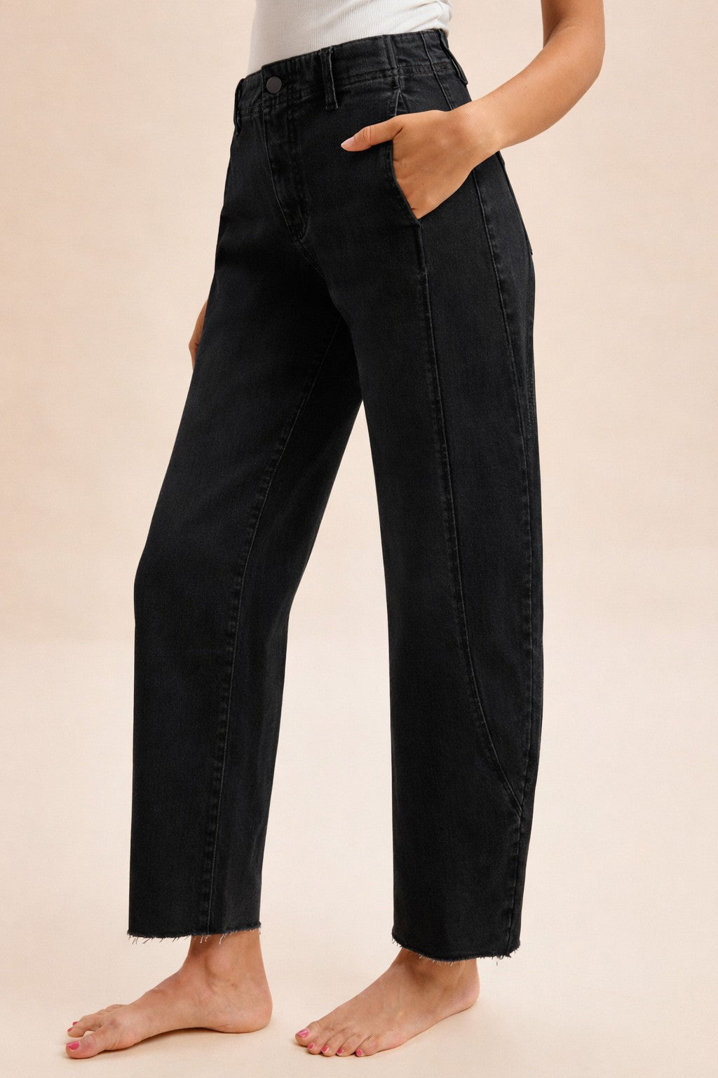 BLACK DENIM BARREL JEAN