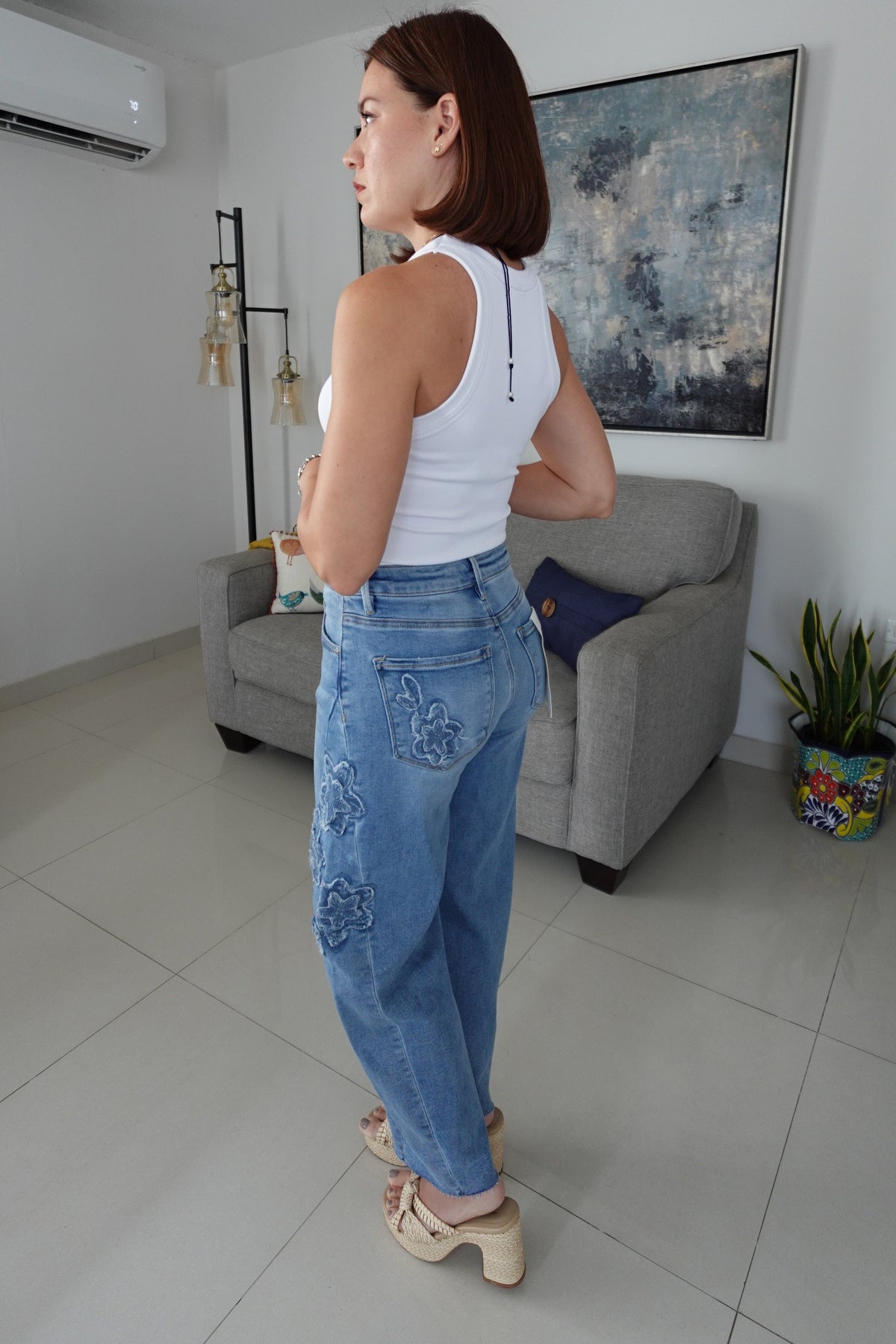 (PRE-ORDER) FLOWER PATCH JEANS - ETA 10/23