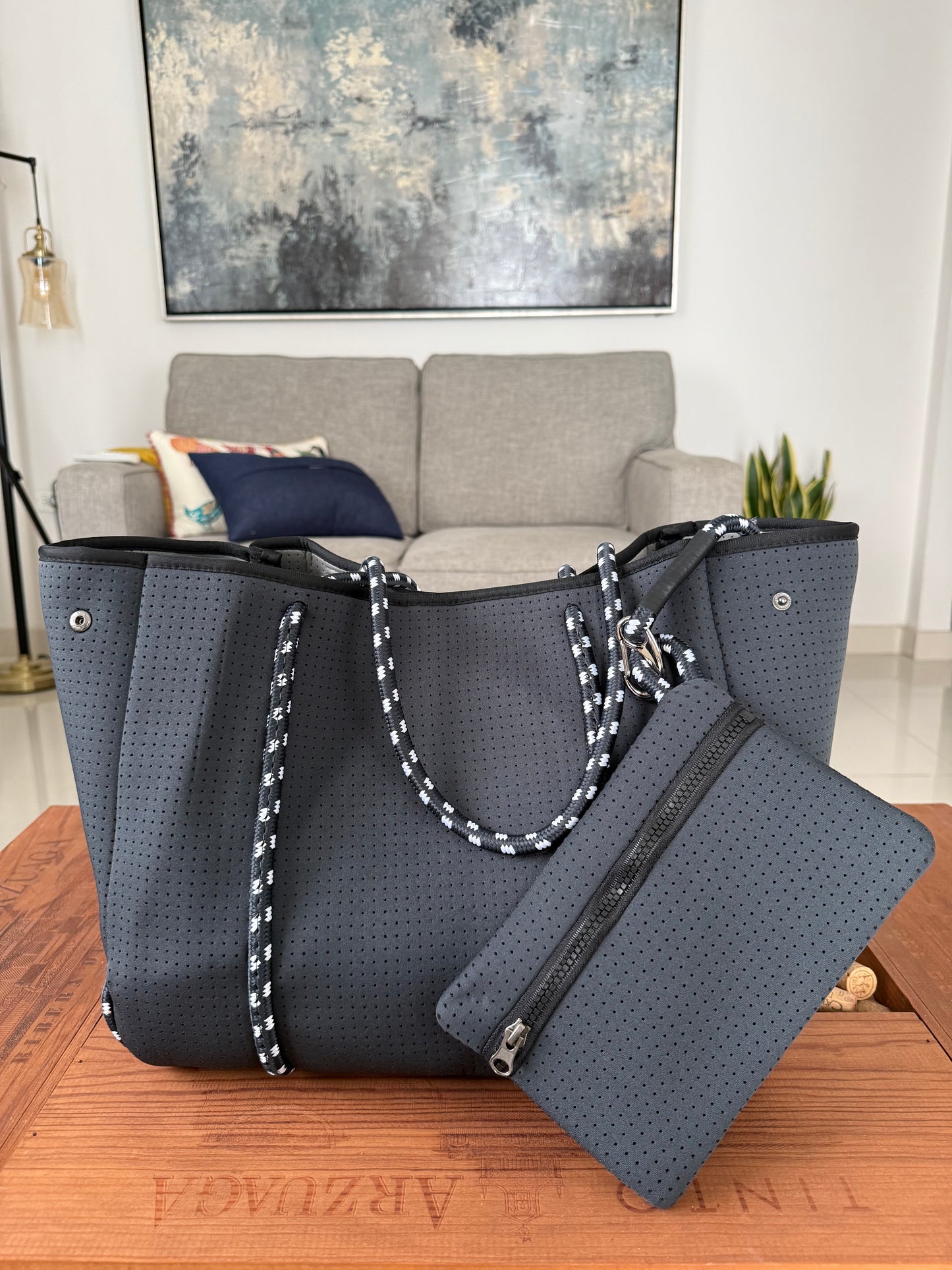 EVERYDAY TOTE - SHADES OF GREY