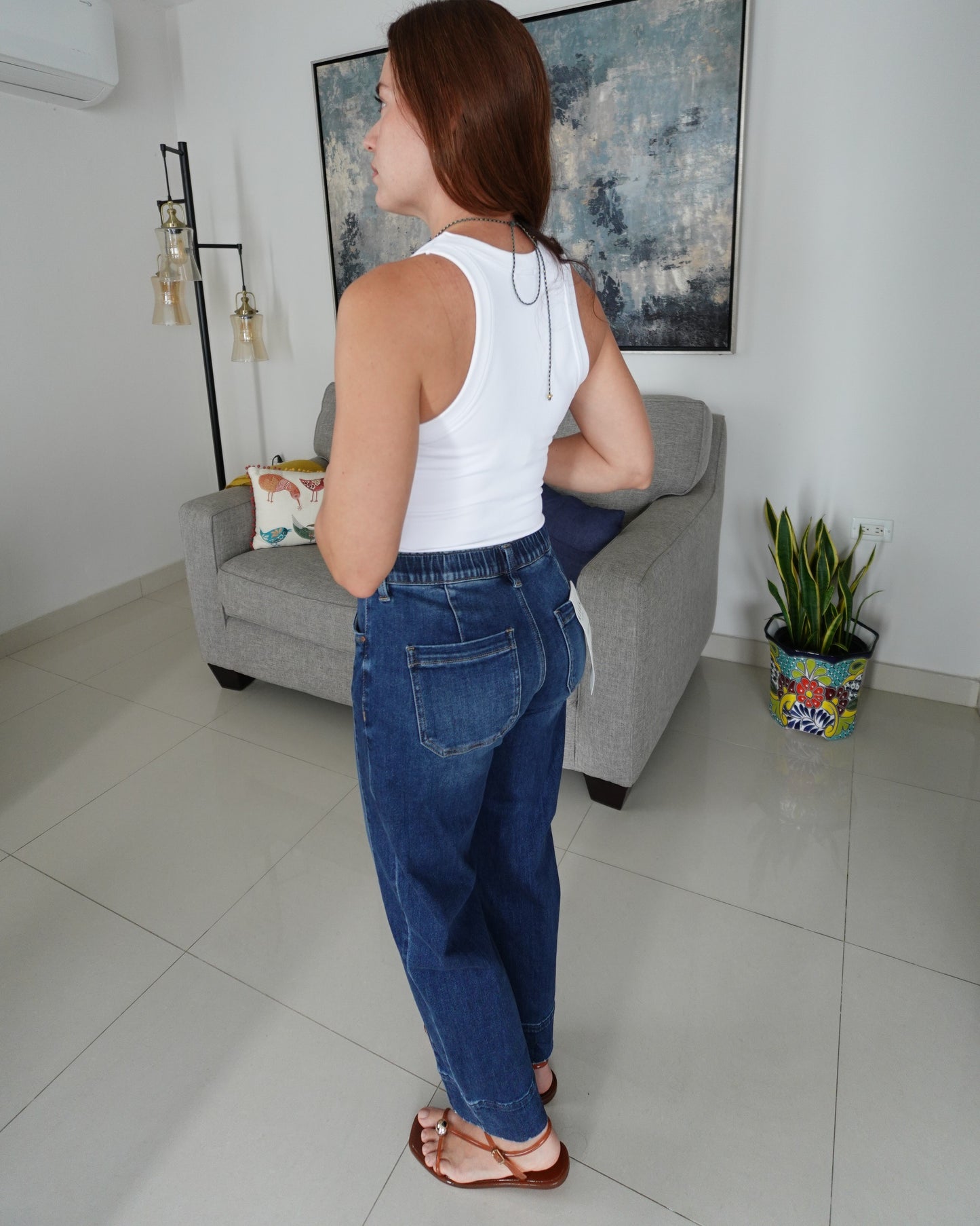 CROPPED BARREL JEANS