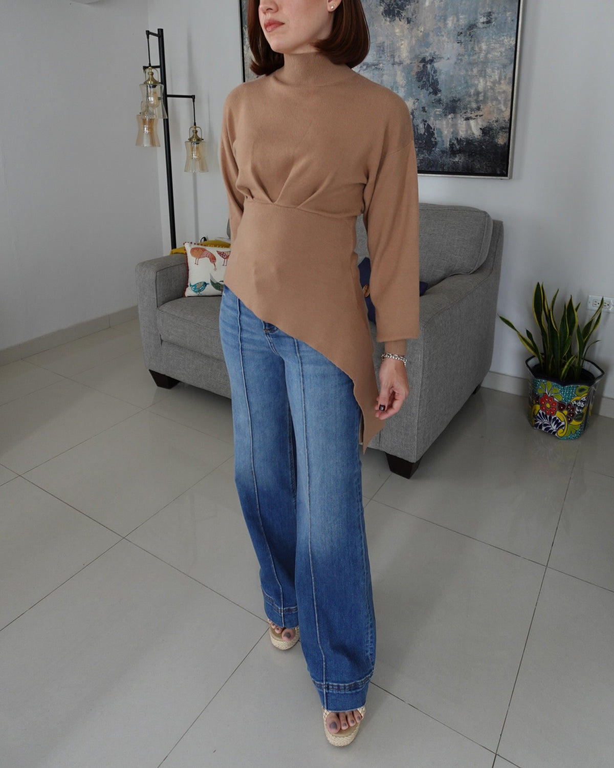 ASYMMETRIC KNIT TOP