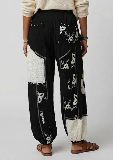 AMIRA PANT
